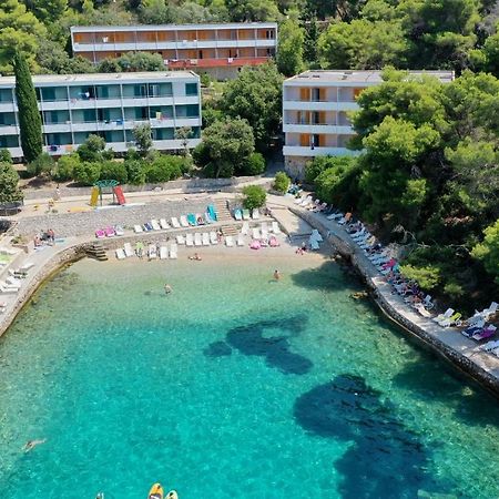 Hotel Sirena Hvar ฮวาร์ ภายนอก รูปภาพ