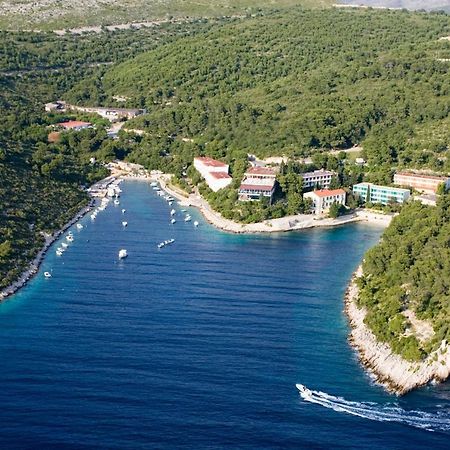 Hotel Sirena Hvar ฮวาร์ ภายนอก รูปภาพ